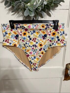 NWT Old Navy Floral Swim Bottoms